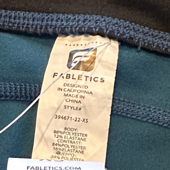 Curated 4 Piece Workout Bundle - Picture 8 of 10